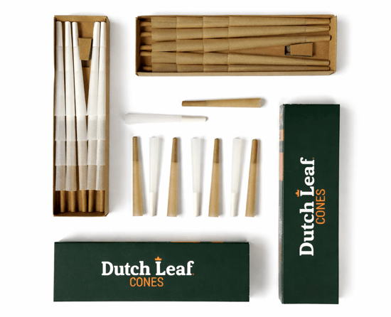 Set of dutch leaf cones set in their boxes